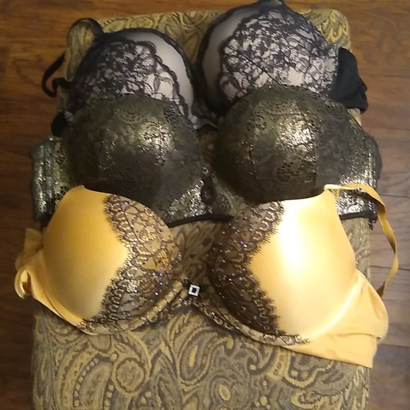 Victoria Secret GOLD ONLY bra - Picture 4 of 6
